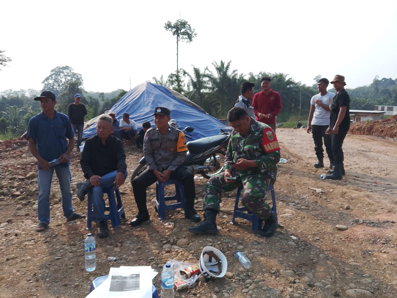 Pabrik Sawit PT. SPA II Jadi Sasaran Amarah Warga Pelawe, Bupati dan APH Segera Turun.