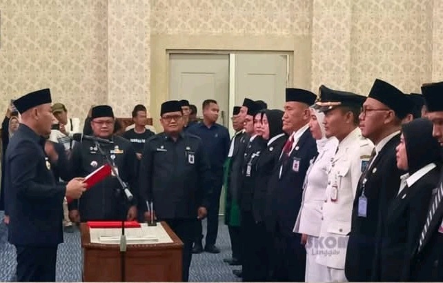 Walikota Lantik Pejabat Pimpinan Tinggi Pratama Dan Administrator