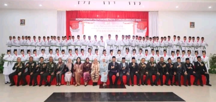 Wali Kota Lubuk Linggau Kukuhkan 76 Anggota Paskibraka untuk HUT RI ke-80