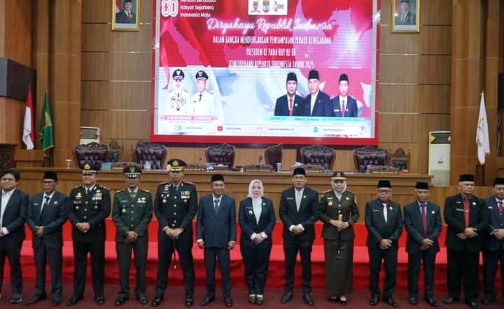 Rapat Paripurna DPRD Musi Rawas Mendengarkan Pidato Kenegaraan Presiden RI 2025